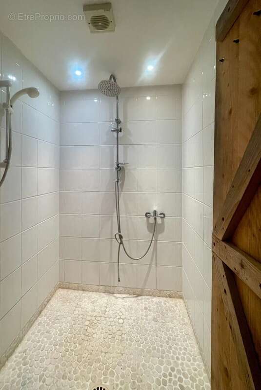 Maison à LURCY-LEVIS