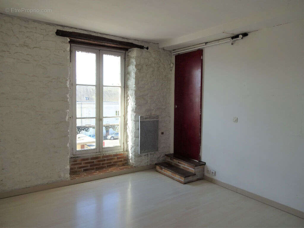 Appartement à PITHIVIERS