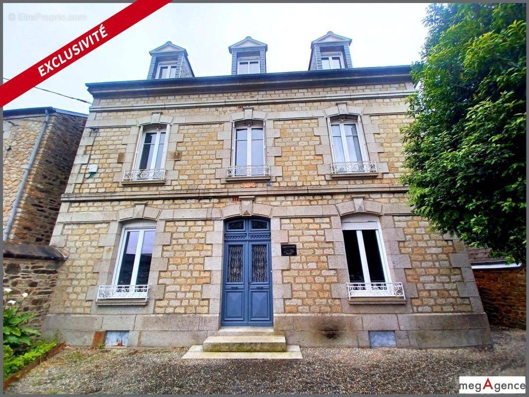 Appartement à FOUGERES