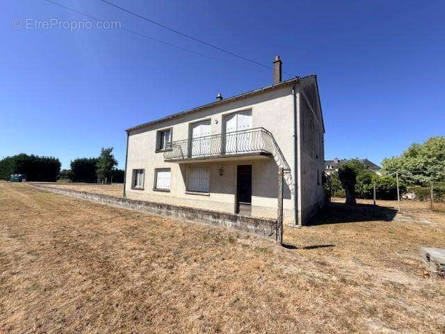 Maison 91 m² à Distre  - photo 4