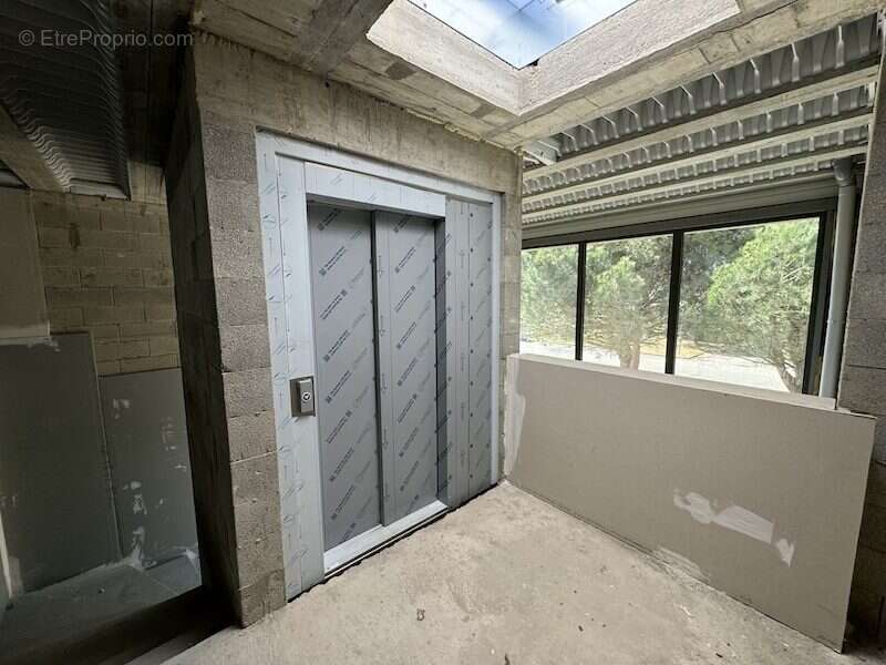 Commerce à GUJAN-MESTRAS