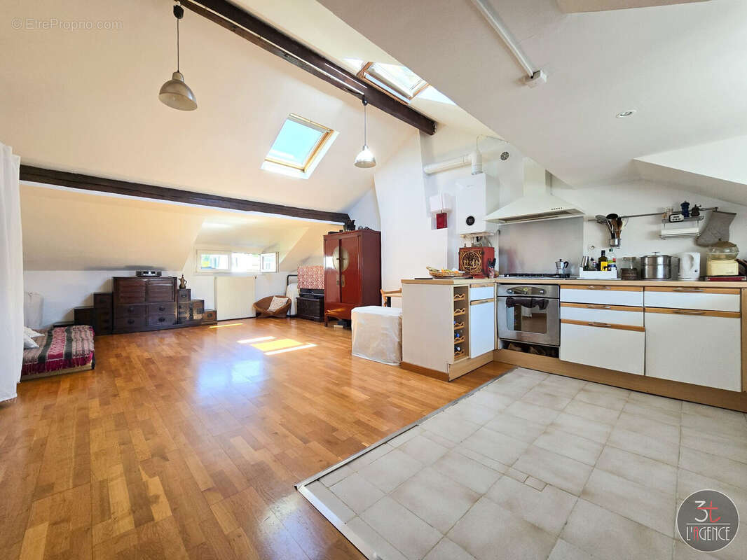 Appartement à FONTENAY-SOUS-BOIS