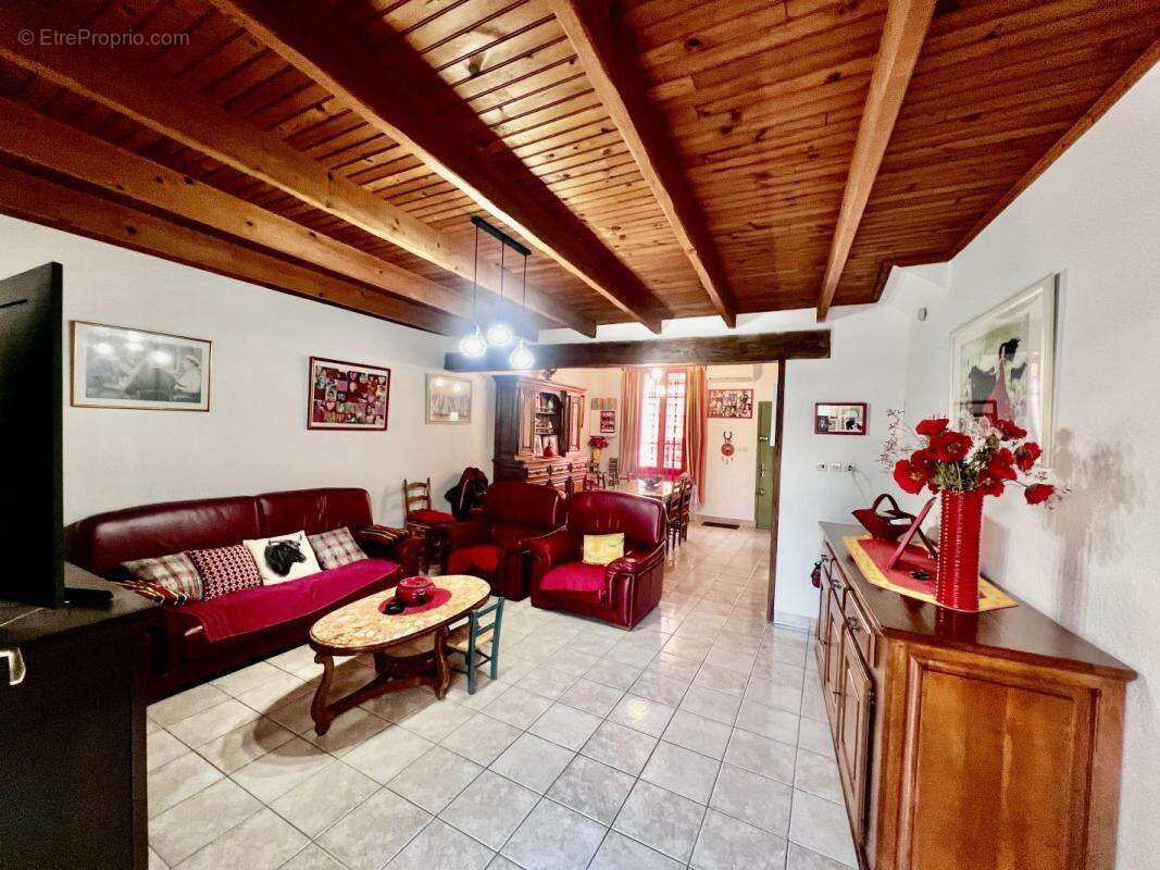 Maison à SAINT-GILLES
