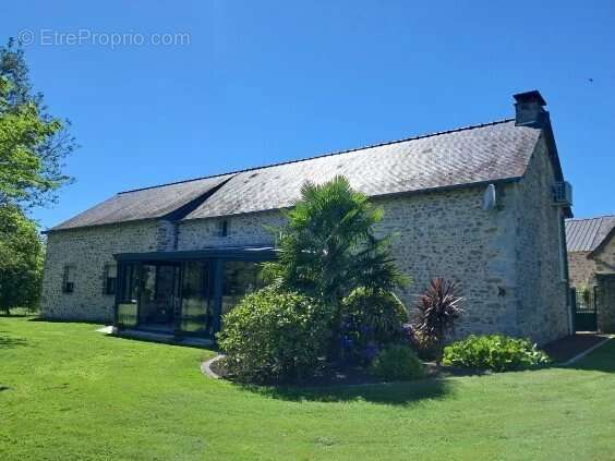 Maison à SAINTE-SUZANNE