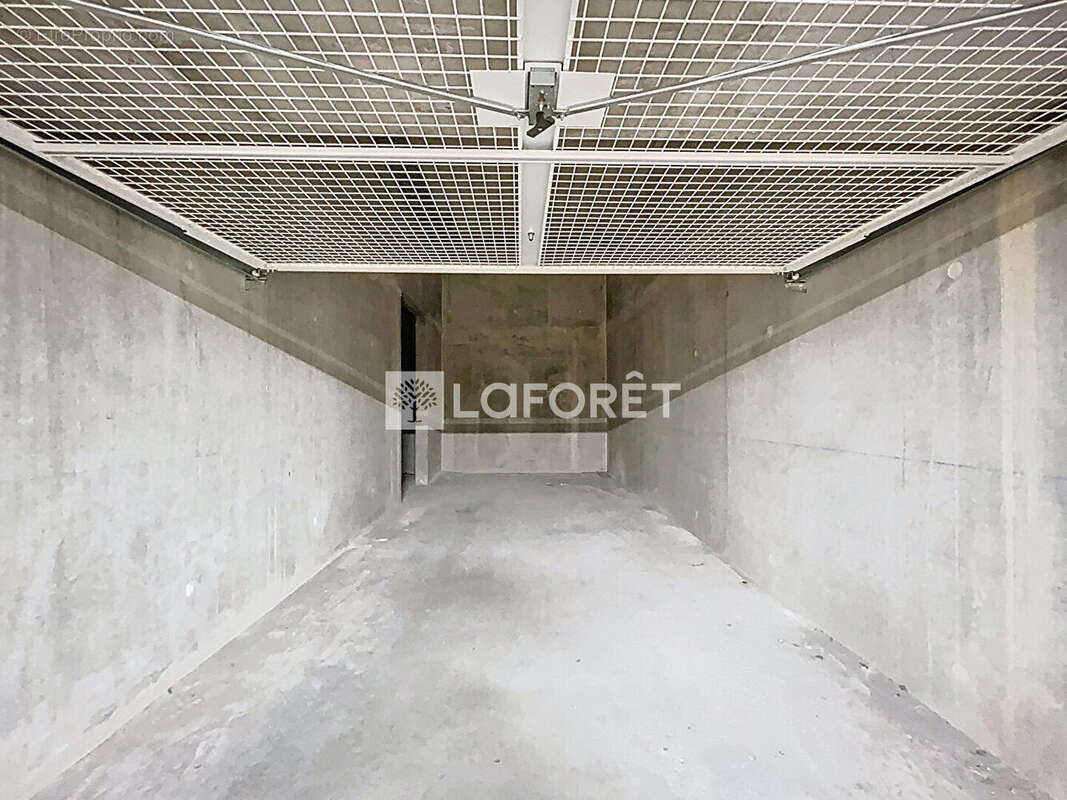 Parking à RILLIEUX-LA-PAPE