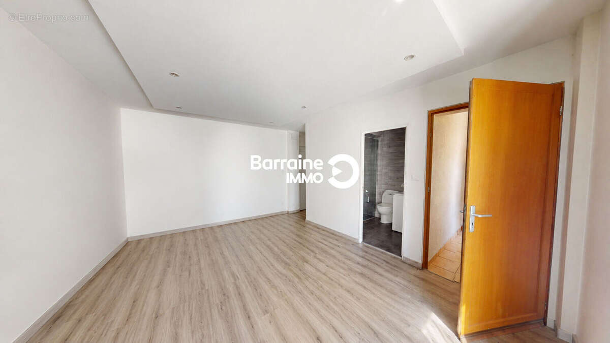 Brest penfeld immeuble de rapport 4 lots : 2 studios - 2 t2 duplex jardin - photo 10