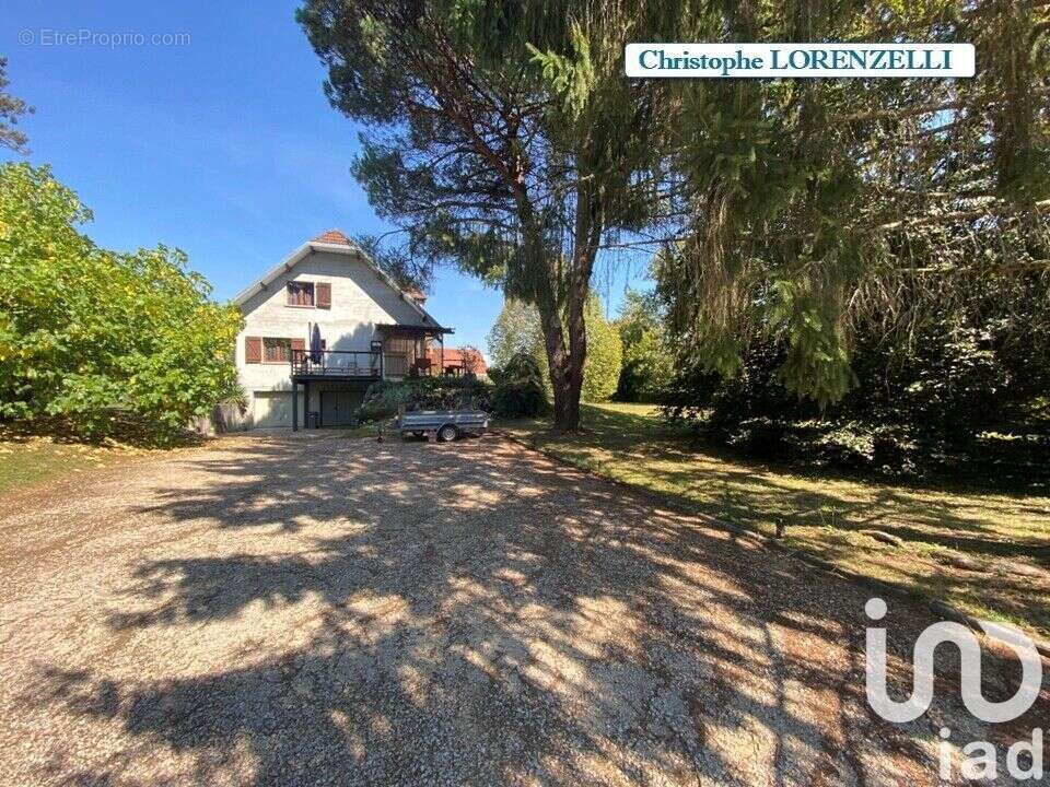 Maison 165 m² à Brens  - photo 8