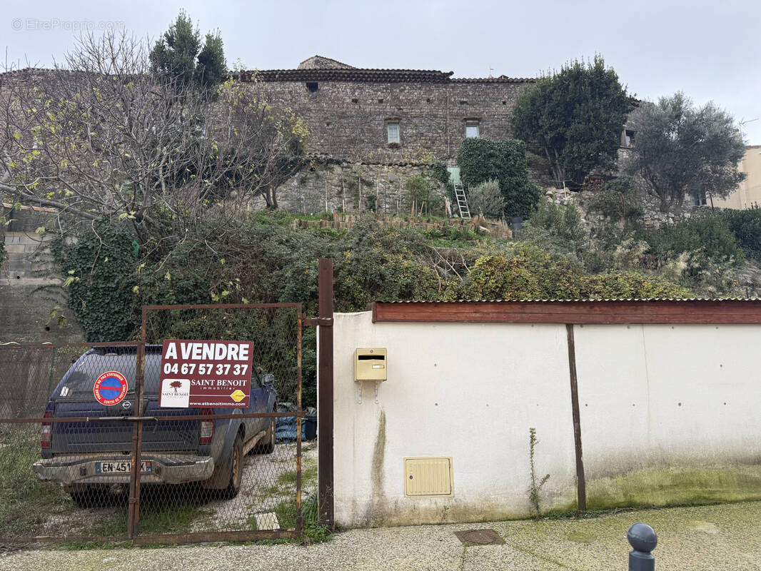 Terrain à SAINT-JEAN-DE-FOS