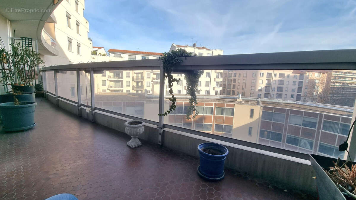 Appartement à LYON-7E