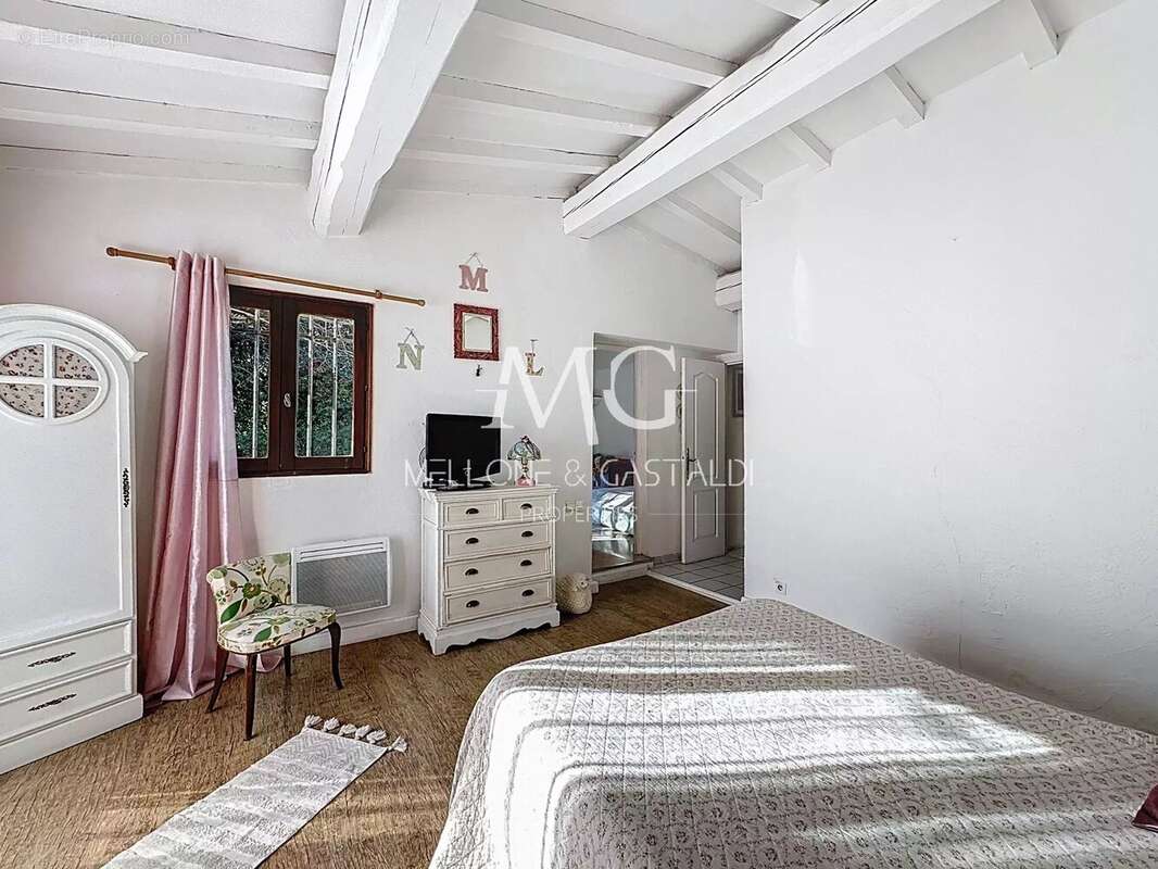 Maison à MOUGINS