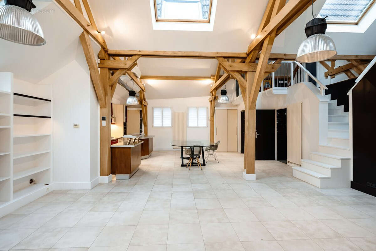 Appartement à OZOIR-LA-FERRIERE