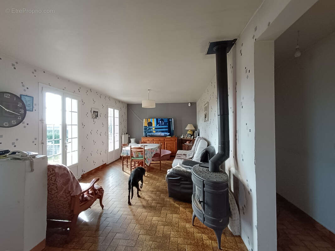 Maison à BOUILLE-LORETZ