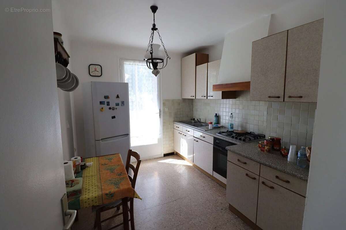 Appartement à SAINT-CYR-SUR-MER