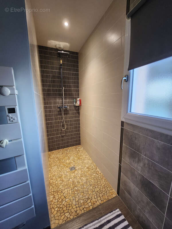 Maison à SAINTE-GEMME-LA-PLAINE