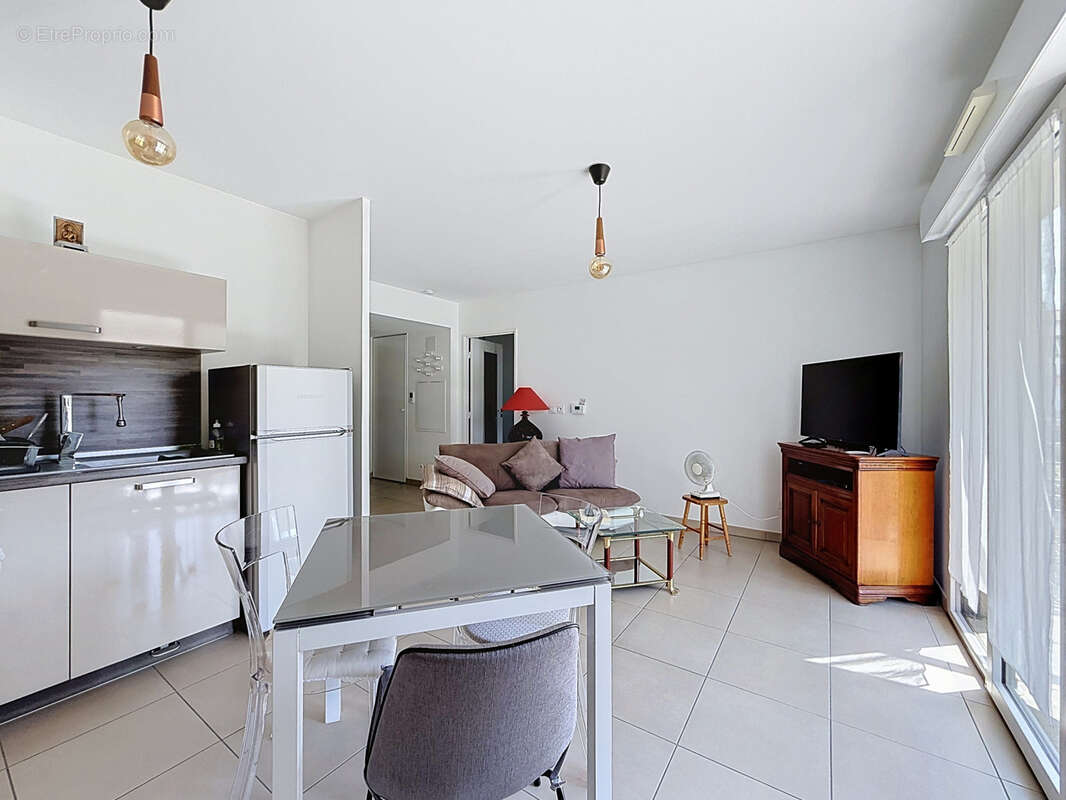 Appartement à TASSIN-LA-DEMI-LUNE