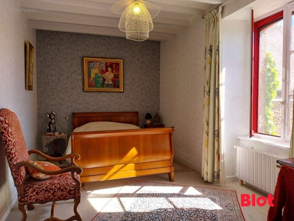 Maison à SAINT-MELOIR-DES-ONDES