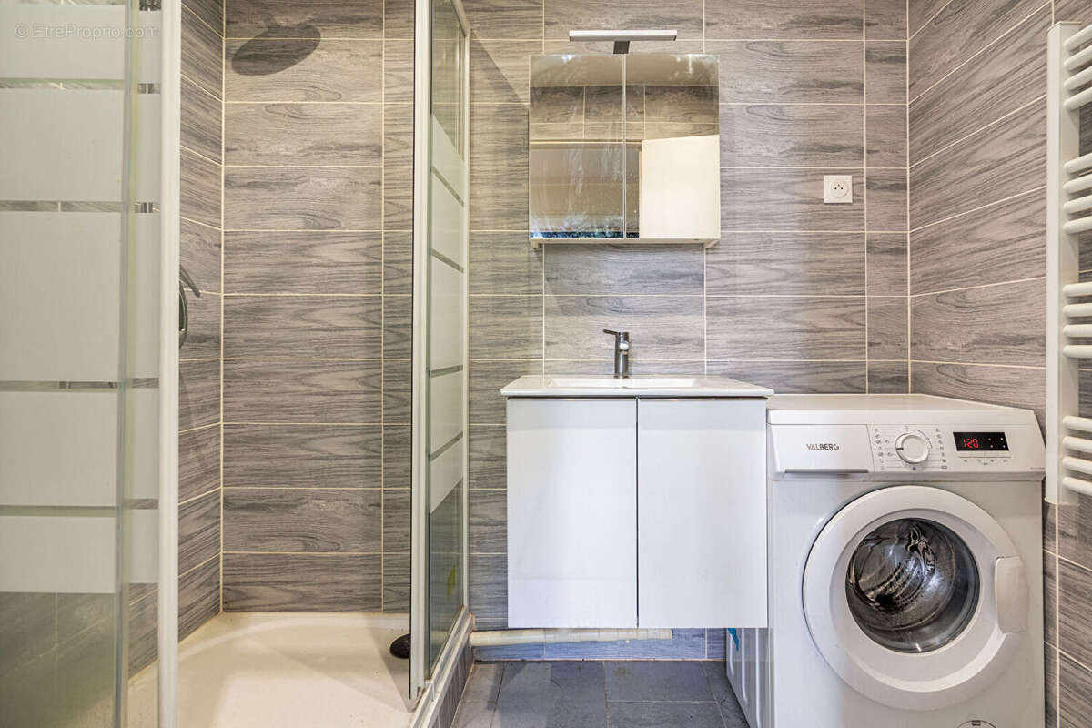 Appartement à PARIS-11E