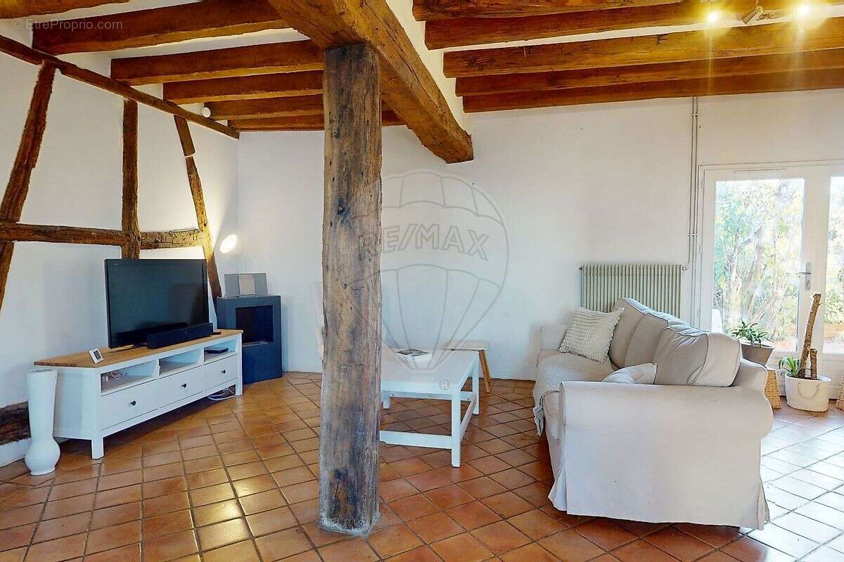 Maison à JOUY-LE-POTIER