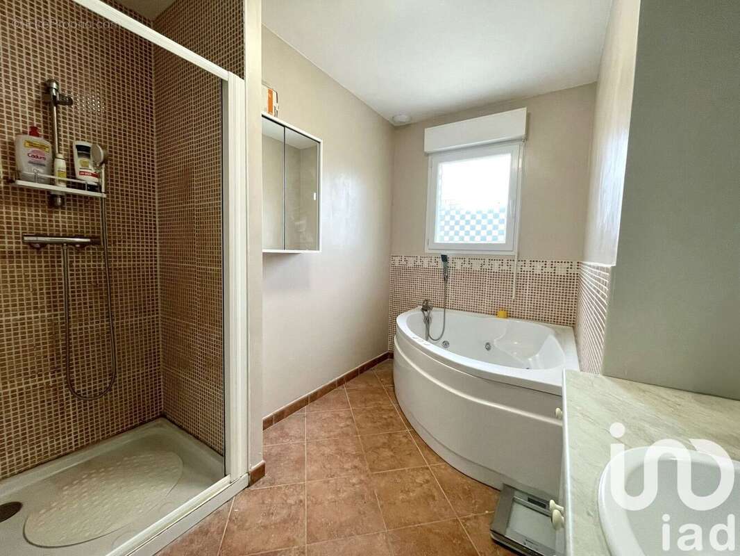 Photo 9 - Maison à HORNOY-LE-BOURG