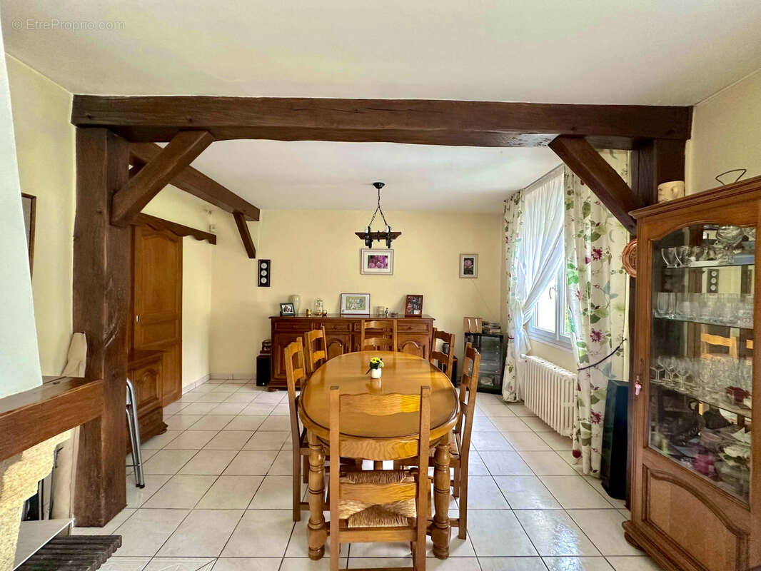 Maison à SAINT-MARCEL