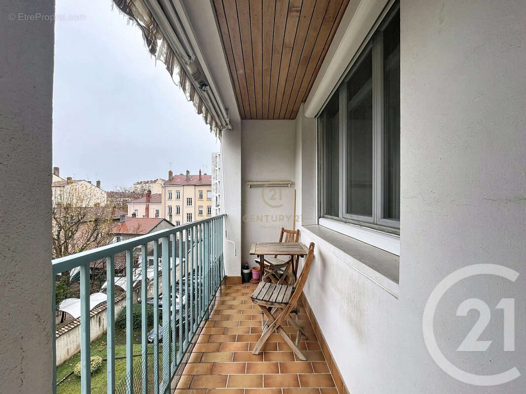 Appartement à LYON-8E
