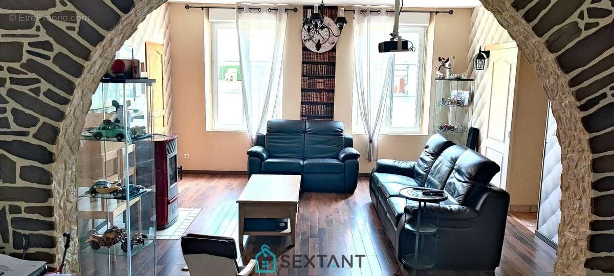 Maison à LE NEUBOURG