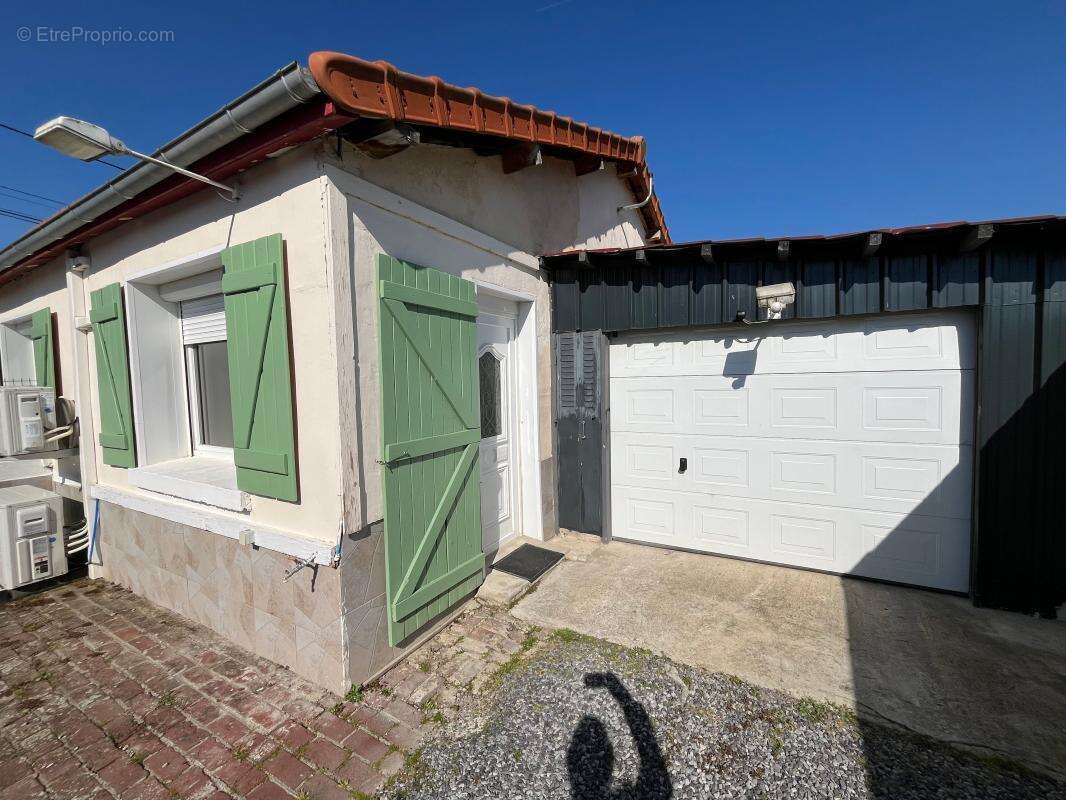 Maison à MENNESSIS