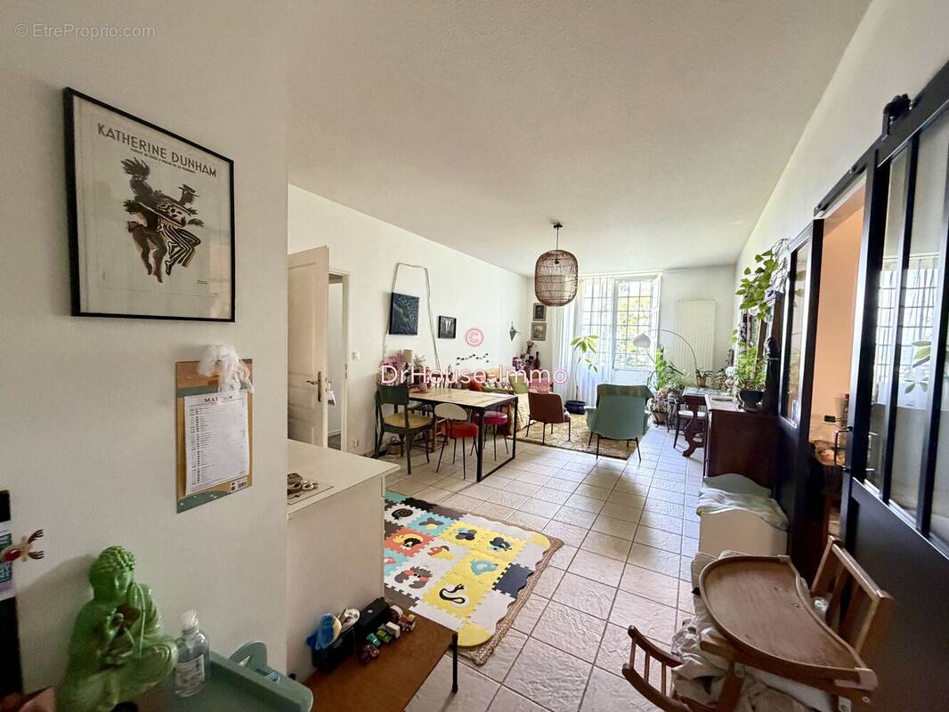Appartement à COSNAC