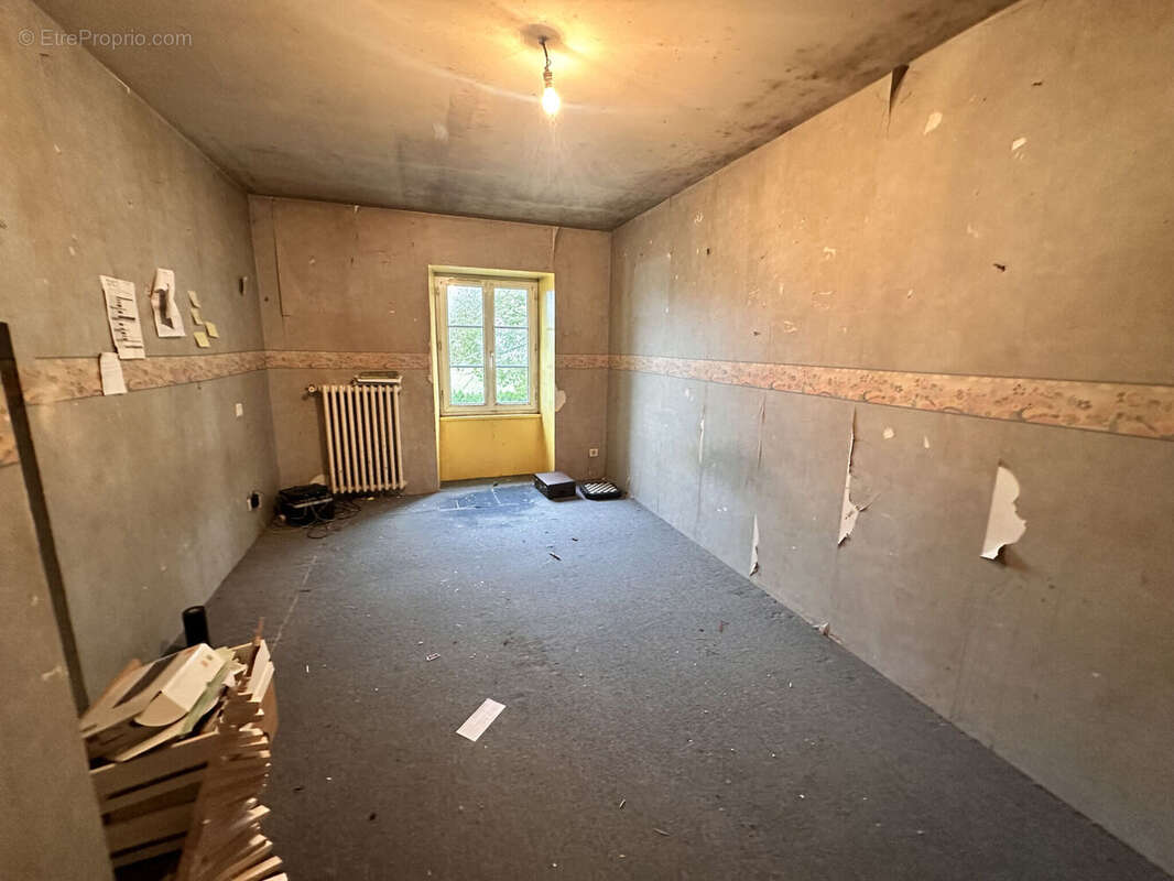 Photo 3 - Maison à BOUILLE-COURDAULT