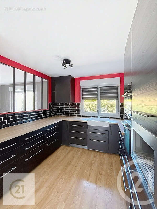 Maison 92 m² à Saint-Michel-De-Lanes  - photo 5