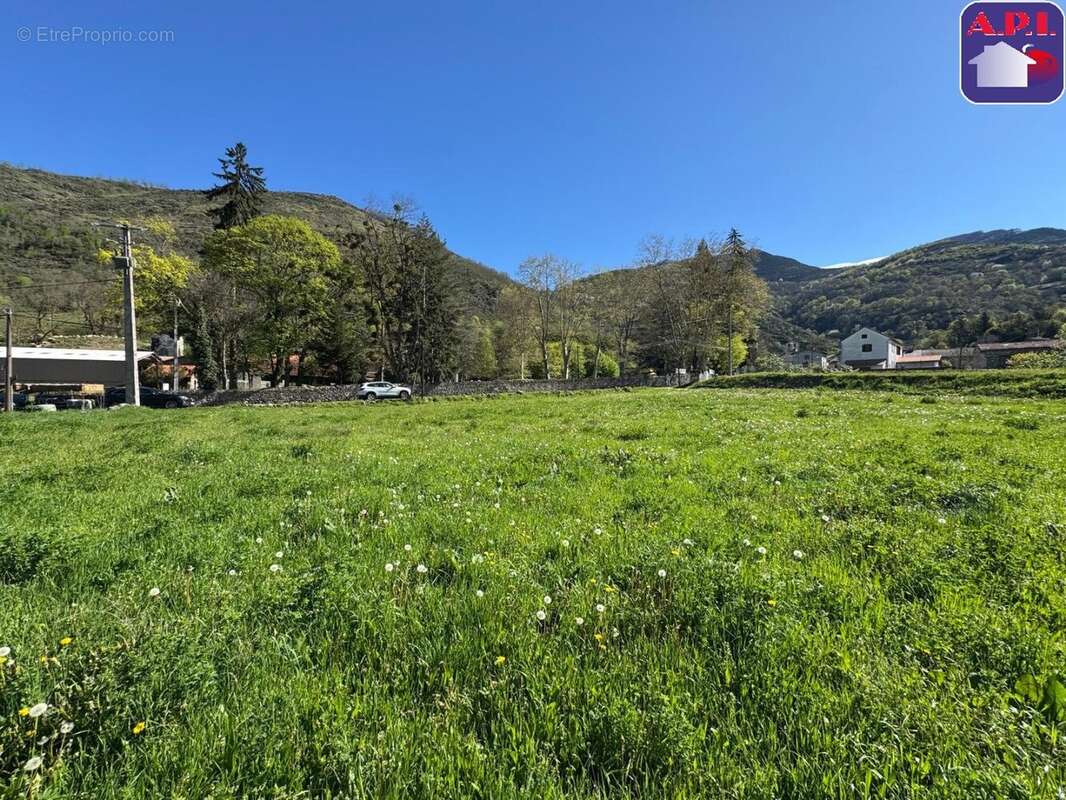 Terrain à TARASCON-SUR-ARIEGE