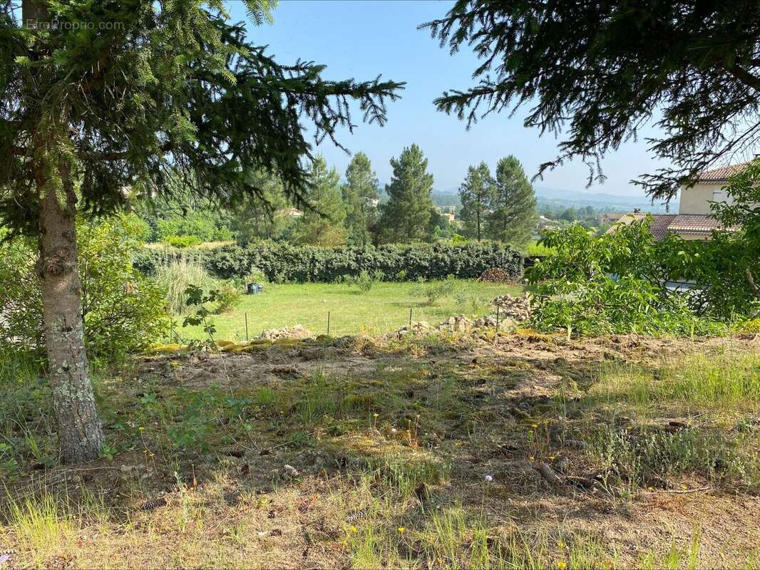Terrain 914 m² à Lablachere  - photo 6