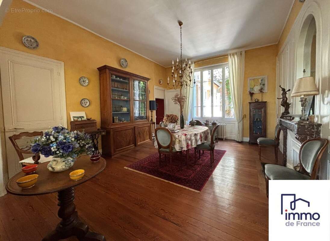 Maison 224 m² à Vienne  - photo 6