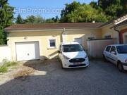 Maison à SAINT-JEAN-DE-BOURNAY