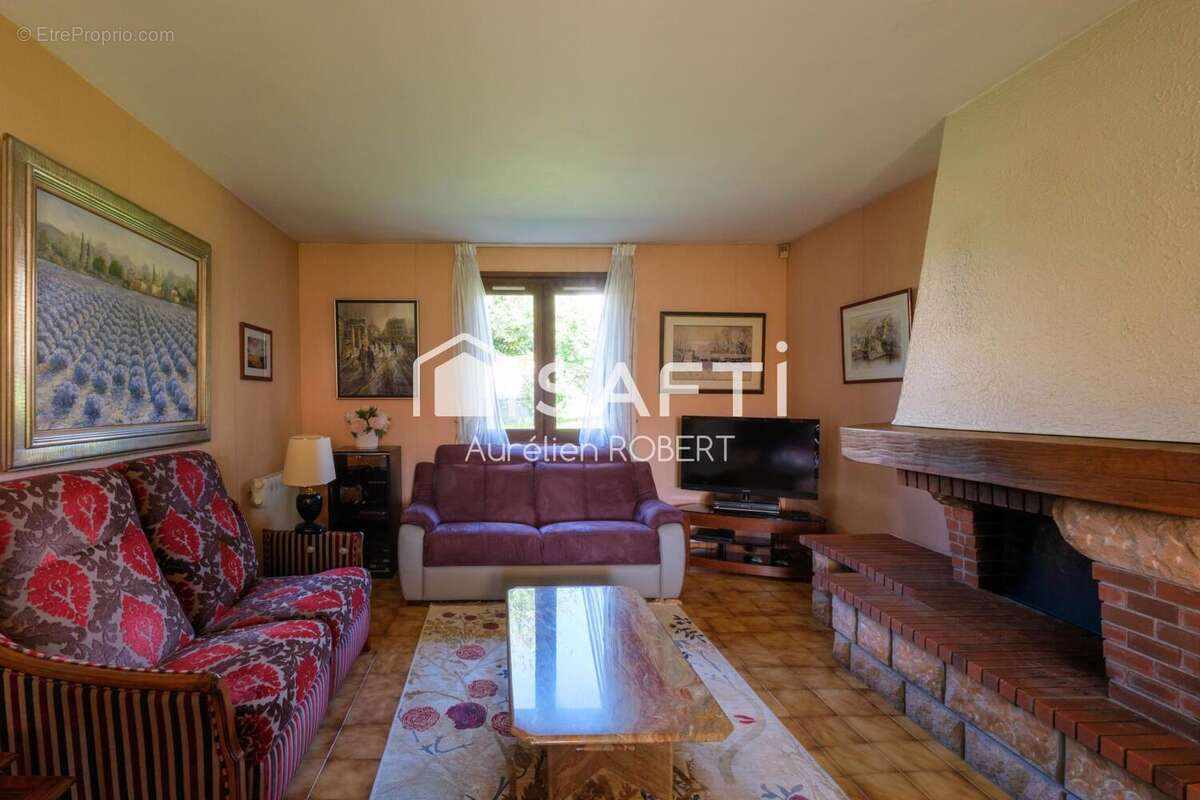 Photo 2 - Maison à SAINT-PIERRE-DE-CHANDIEU