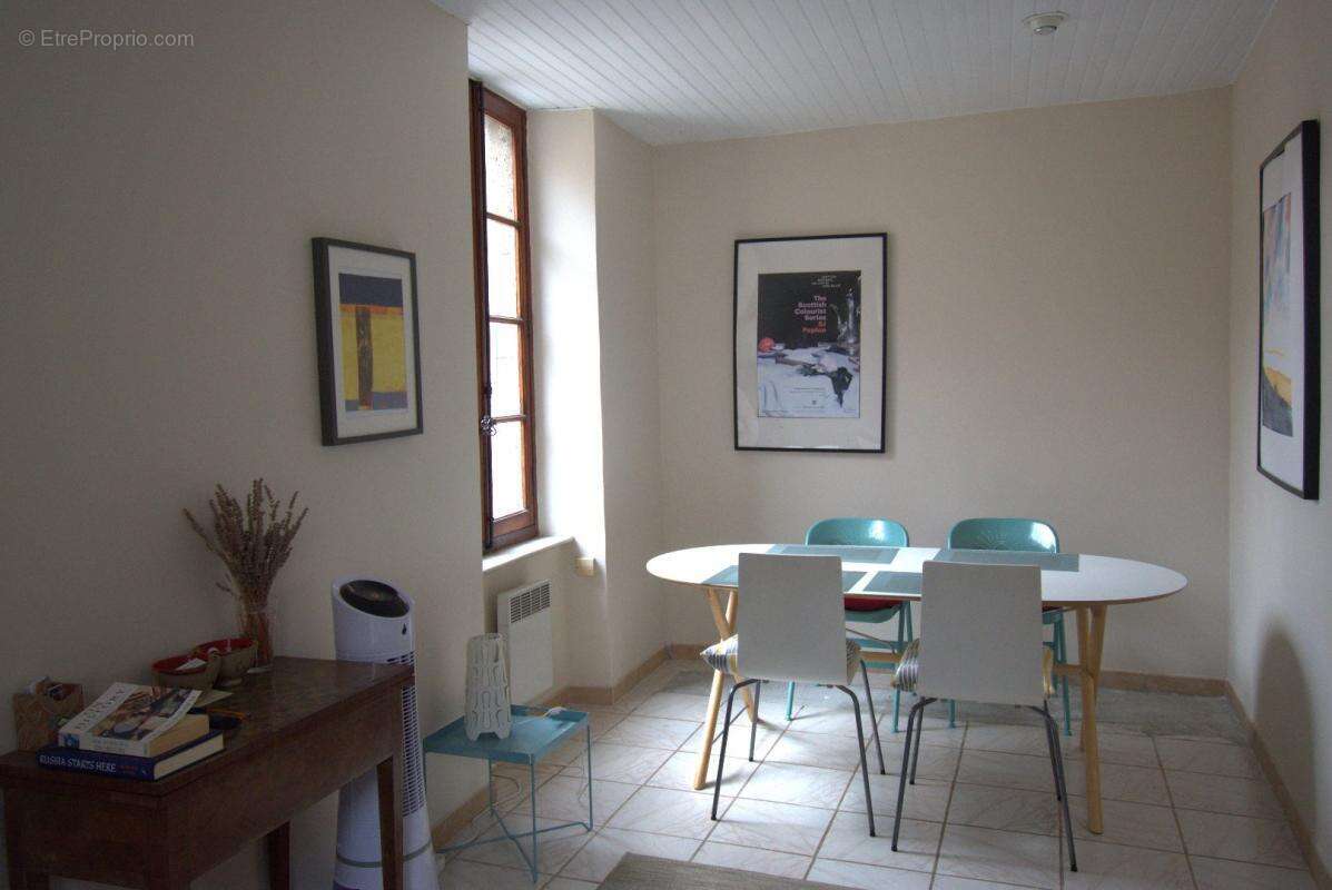 Maison à FABREZAN