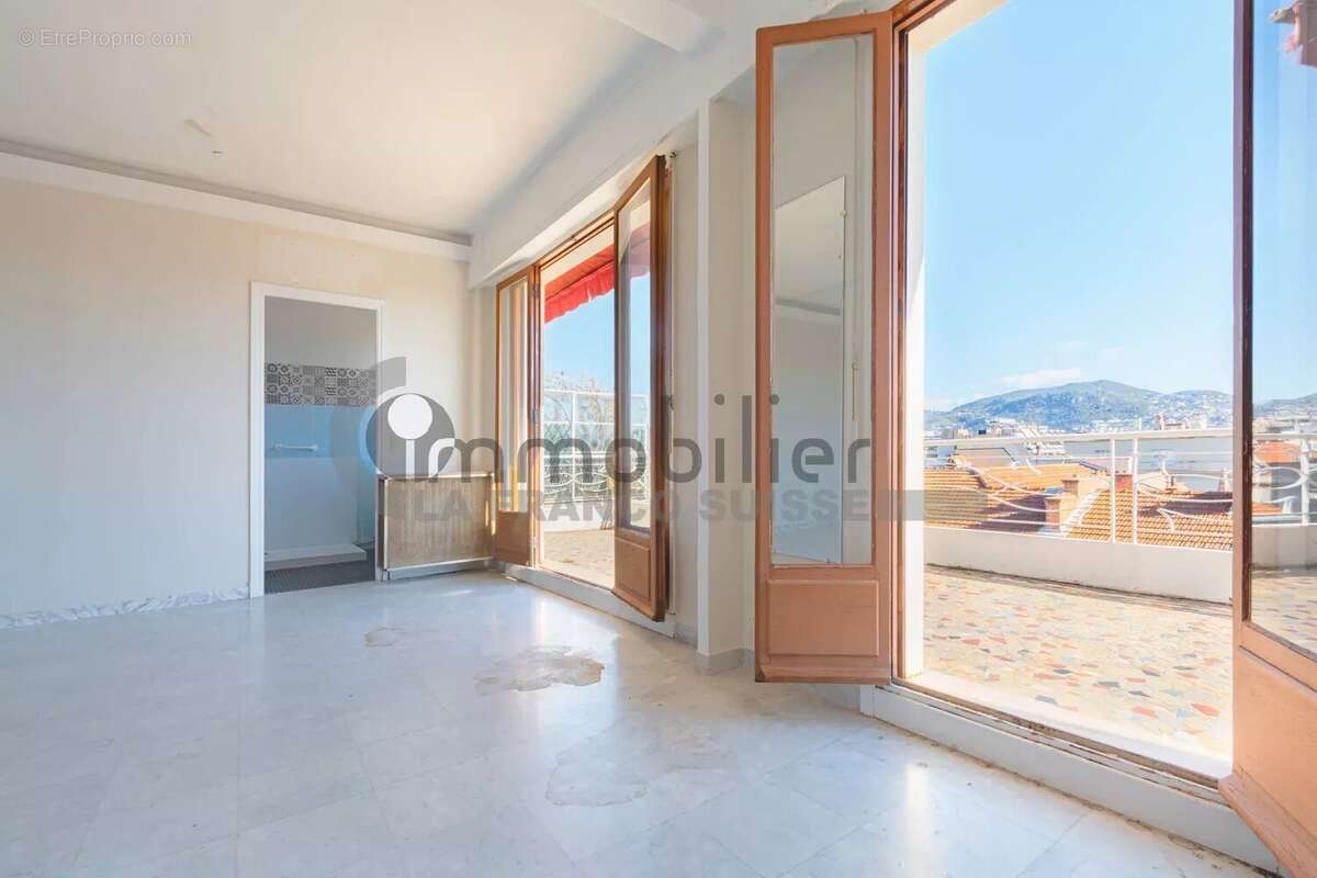 Appartement à NICE