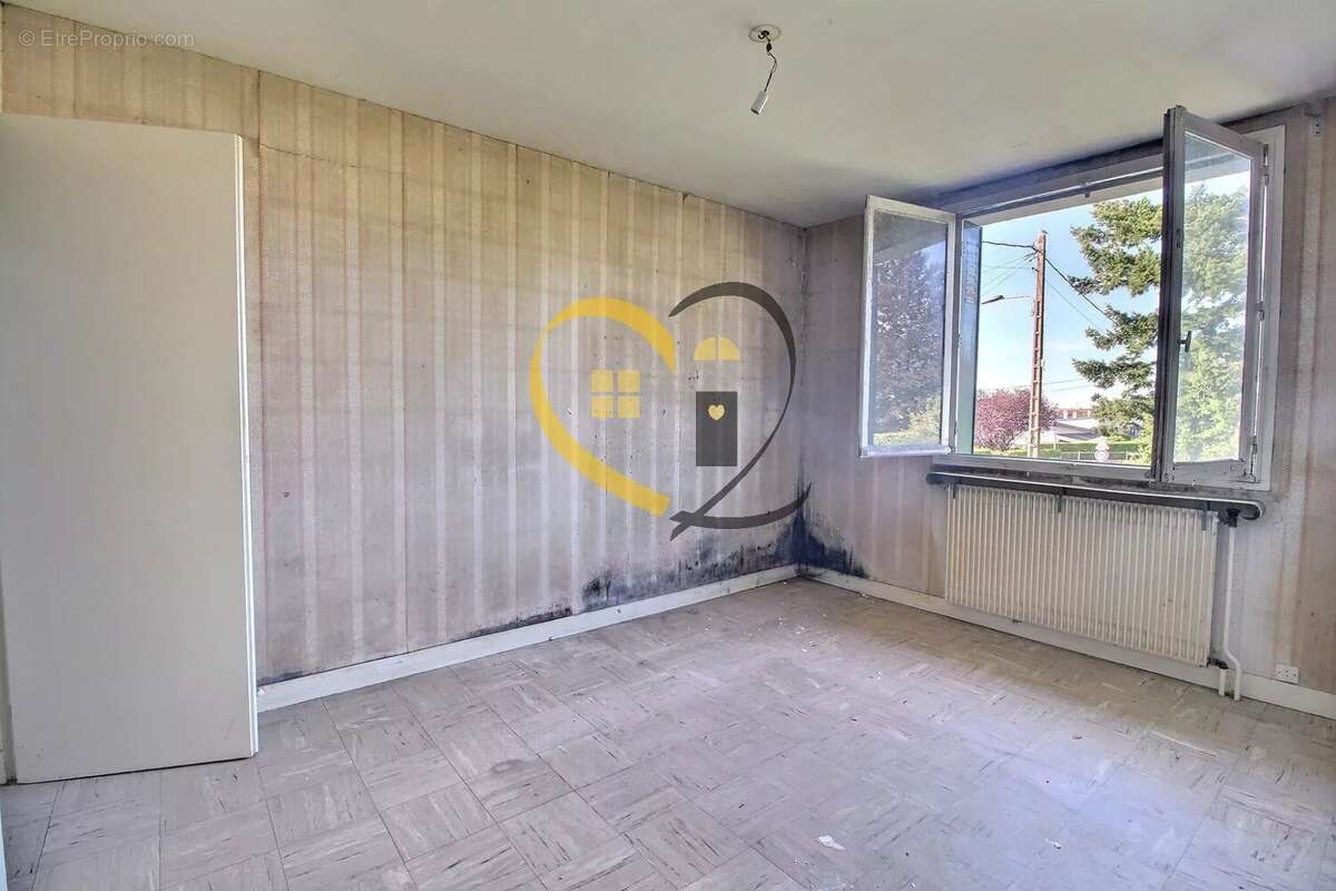 Maison à SAINT-GERMAIN-DU-PUY