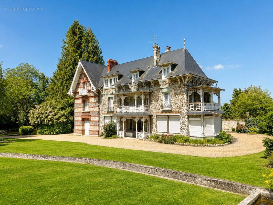 Appartement à LA RIVIERE-SAINT-SAUVEUR