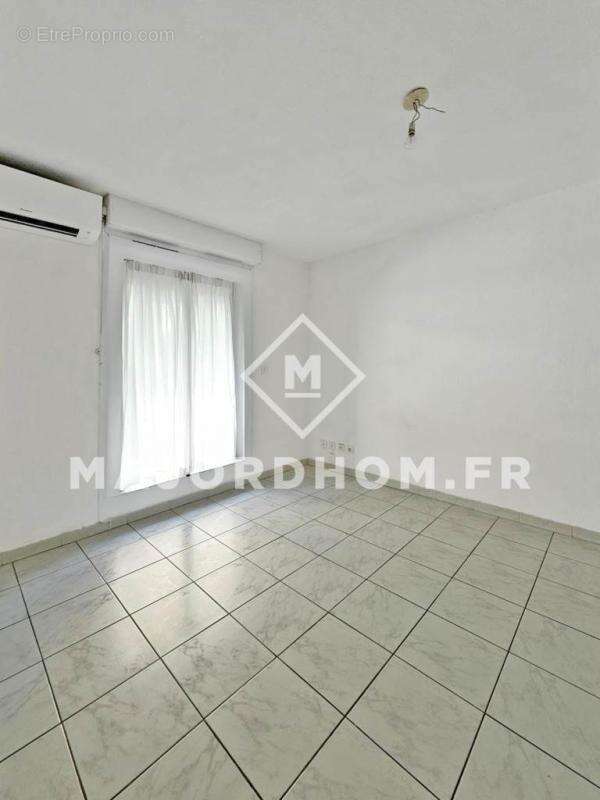 Appartement à MARSEILLE-5E