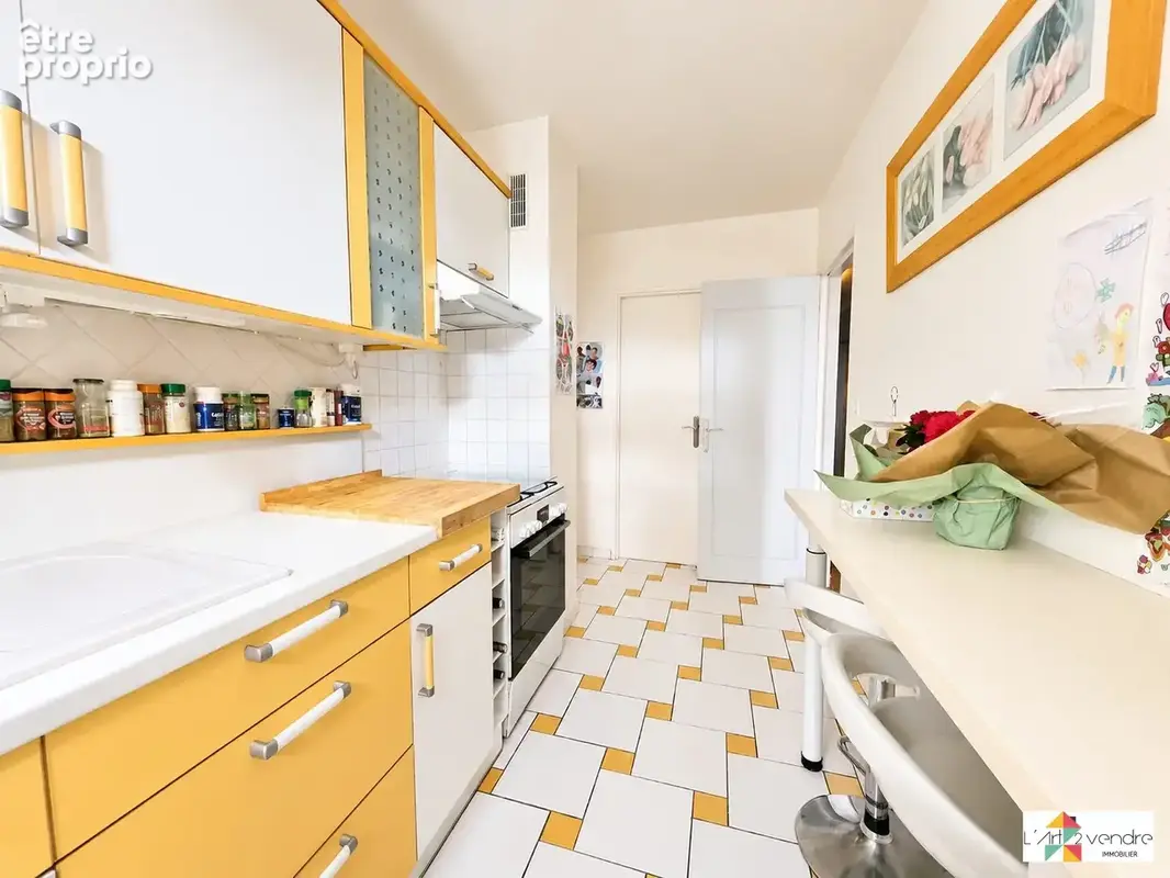 Appartement 4 pièces 92 m² à vendre à Compiegne (60200) - photo 4