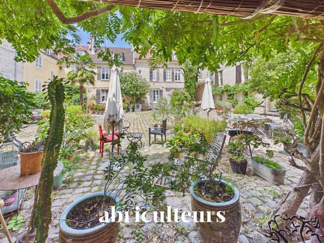 Maison Historique de Charme 103 m² – Cour Pavée & Terrasse – en vente à Le Pecq (78230) - photo 21
