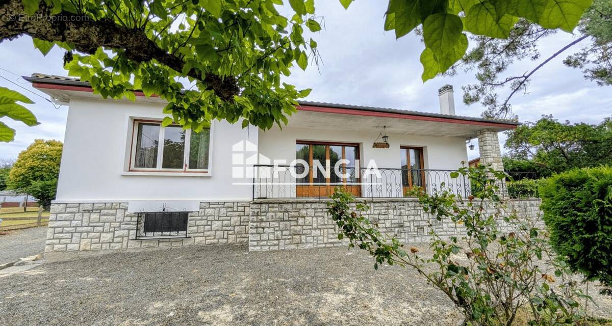 Maison à OEYRELUY