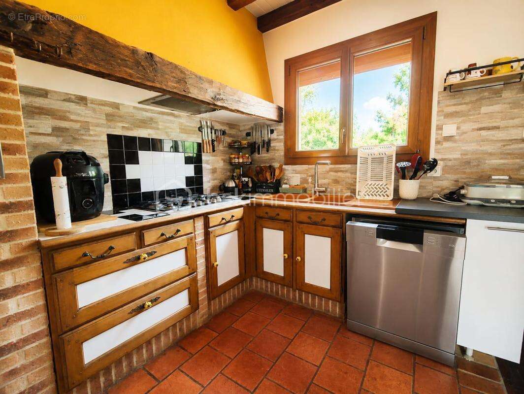 Maison de caractère avec deux habitations, piscine et 3 035 m² de terrain – Aux portes de Bergerac - photo 6