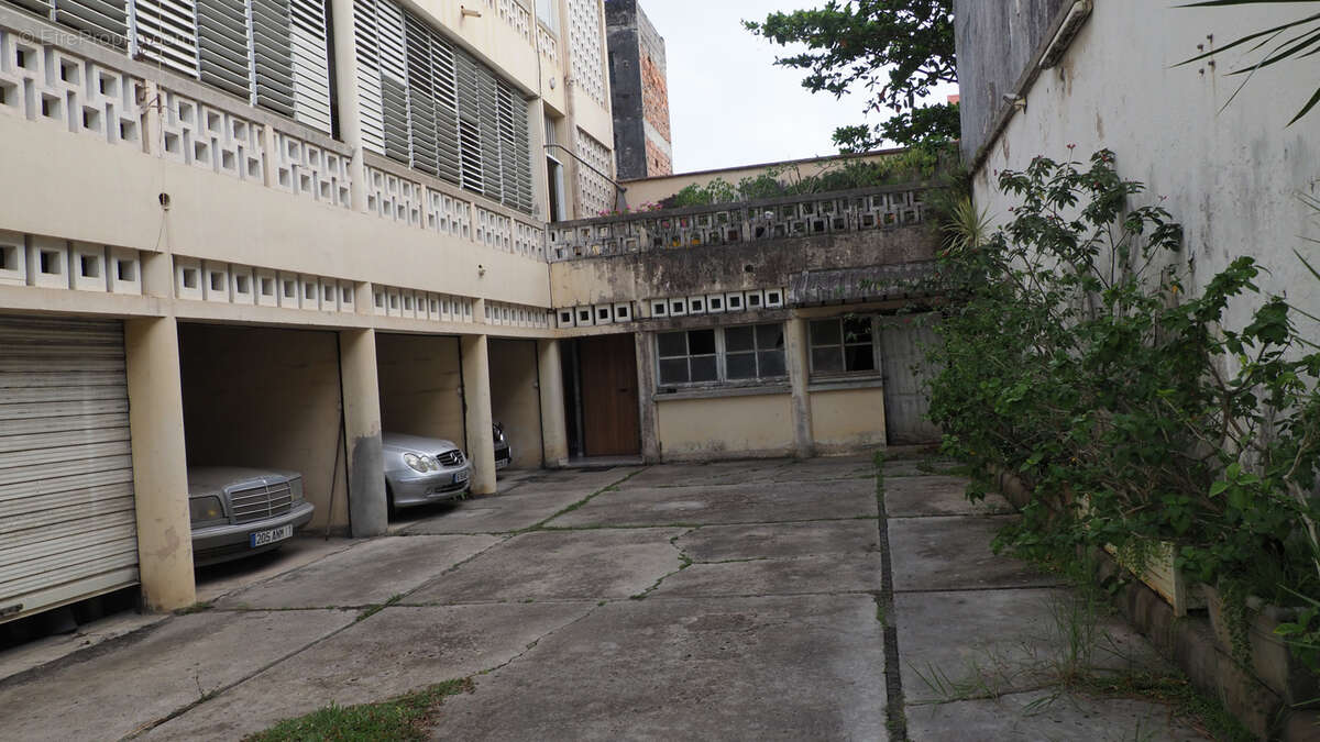 Appartement à POINTE-A-PITRE