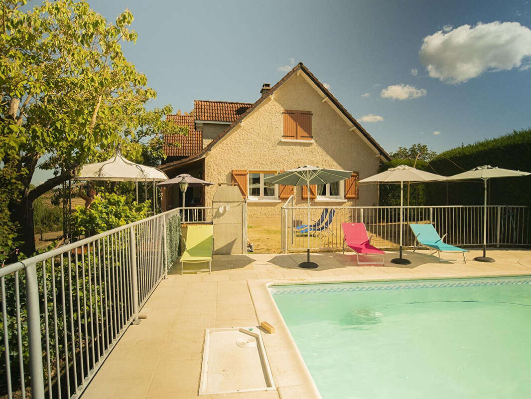 Proche Vallée du LOT- Maison isolée ( 150m2) avec piscine - photo 6