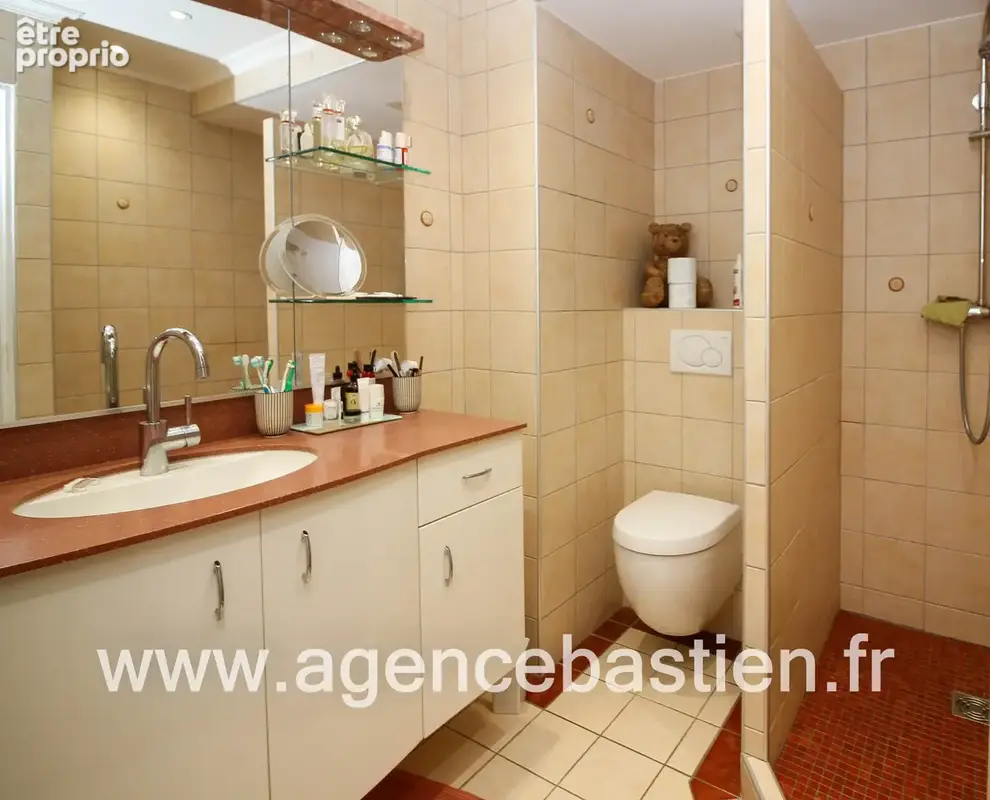 Divonne-les-bains   t4 duplex dernier étage   2 terrasses   2 garages   790 000 € - photo 6