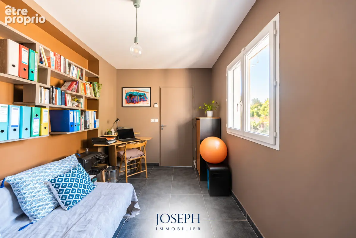 Parc du Garroussal COLOMIERS / TOURNEFEUILLE - Grande maison de 192 m² avec séjour de 110m2, sauna et DPE A - photo 12