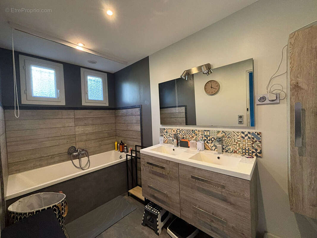 Maison à MONTIVILLIERS