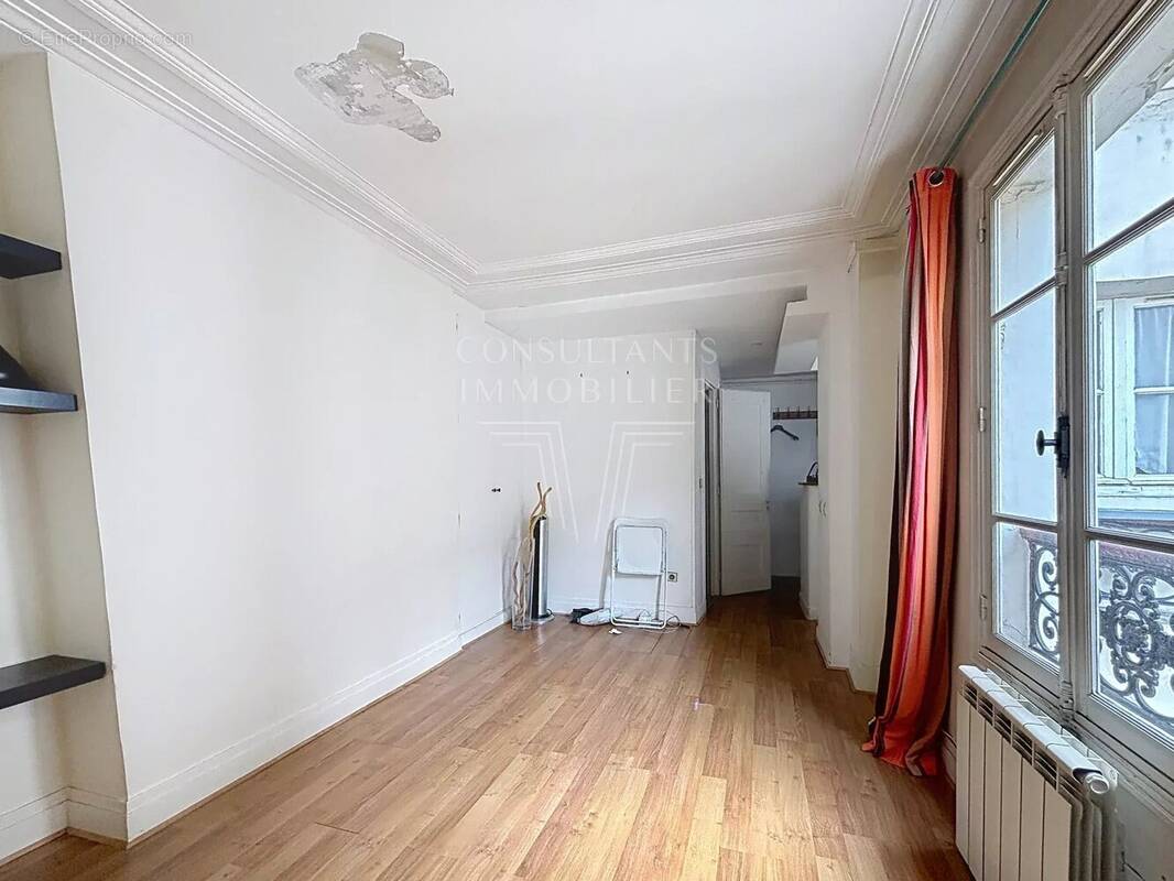 Appartement à NEUILLY-SUR-SEINE